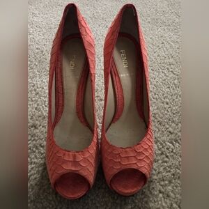 Fendi women's peeptoe shoe sz 40
